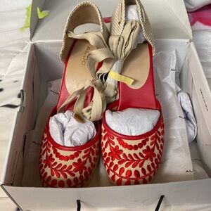 Gorgeous red and cream NWT espadrilles by Aldo. Size 11 in box.